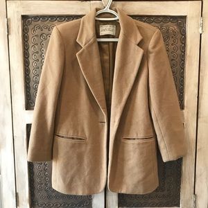 Wool and Cashmere Blazer.